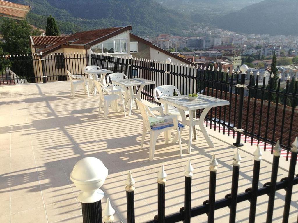 Of Apartment *